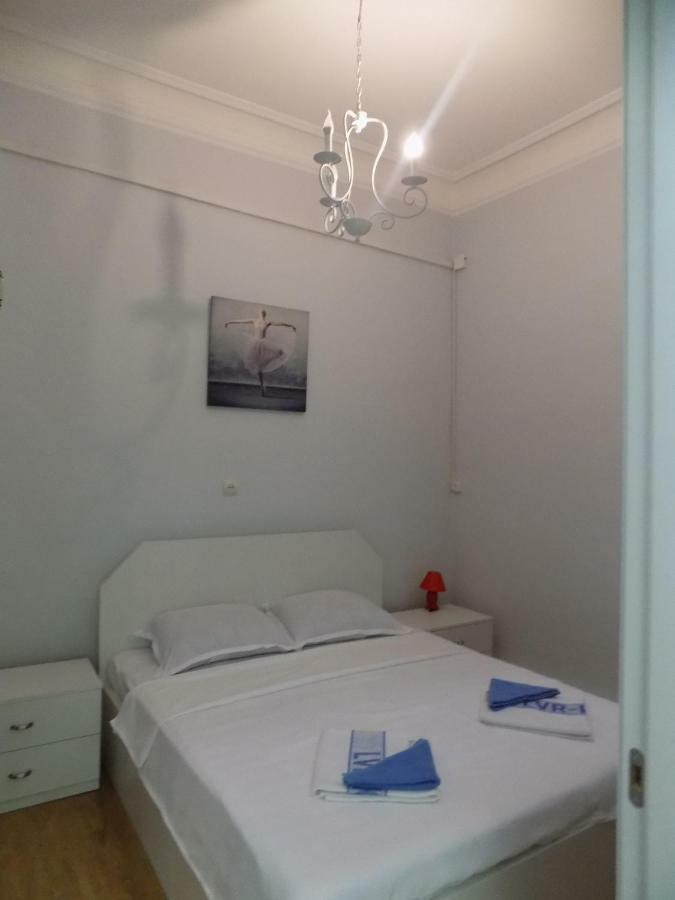 Appartamento Apartament Old Yard Tbilisi Esterno foto